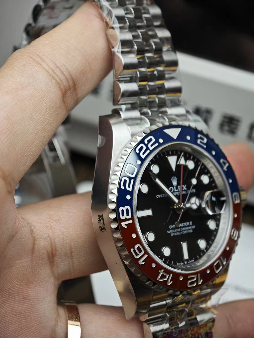 Rolex GMT-Master “Pepsi” 40mm